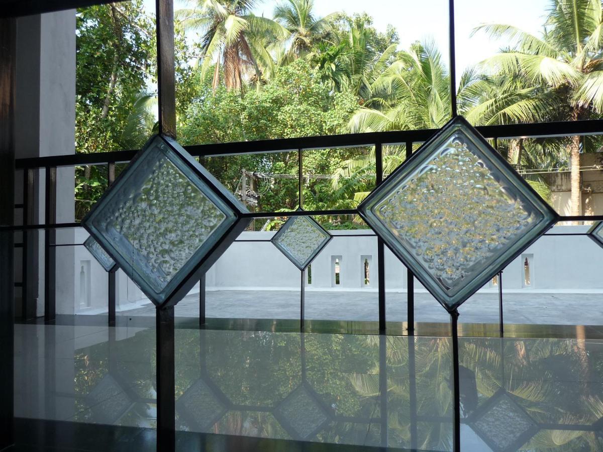 Hotel Peacock Kovalam Exteriör bild