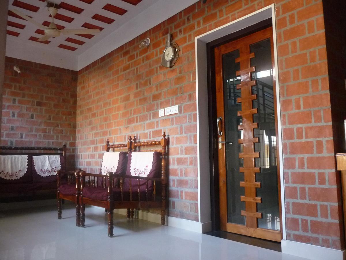 Hotel Peacock Kovalam Exteriör bild